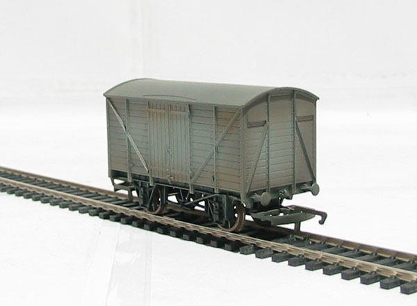 weathered MINT BOXED Hornby R9238 Grey ventilated van Thomas the Tank range