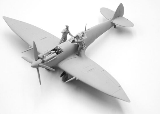 Model Raf Base ICM DS4802 WWII RAF Airfield Diorama Set with 7 Figures & 2 Spitfires 1 ...